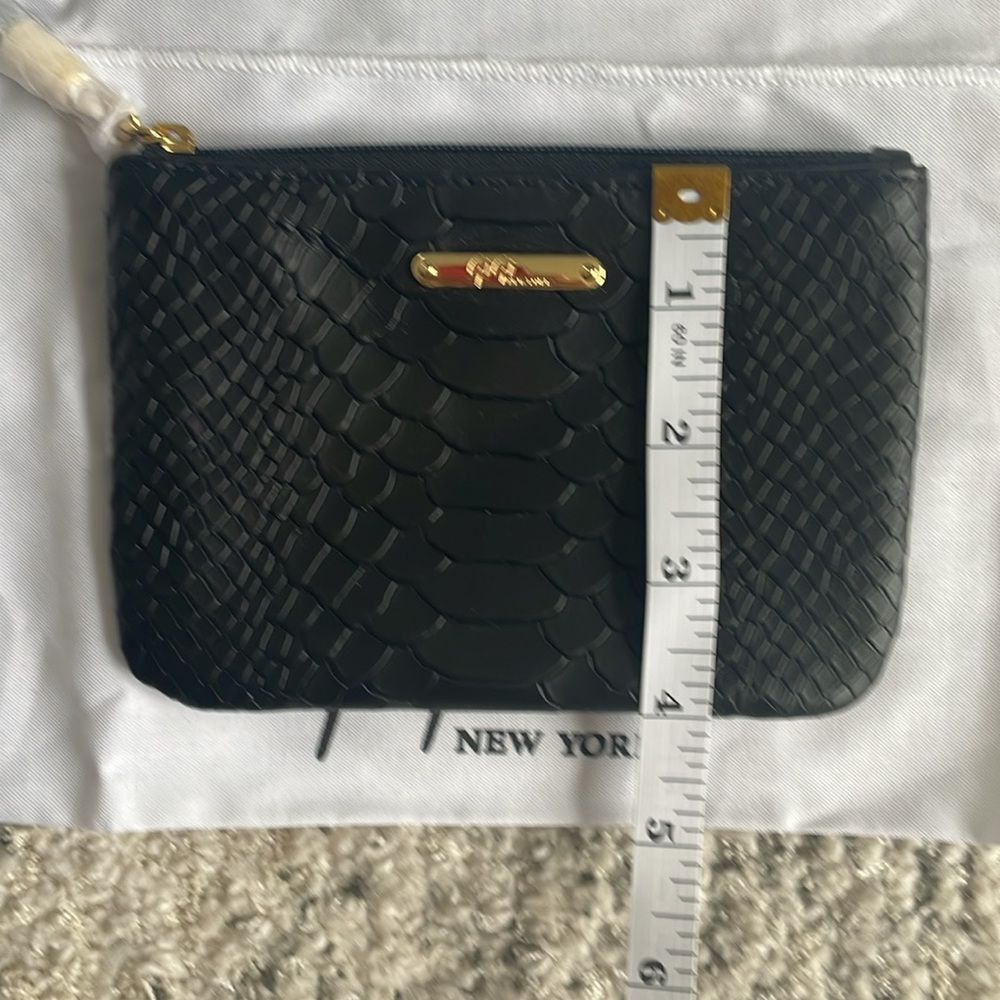 NWT GiGi New York Black Embossed Python Leather 4" x 6" Coin Purse Pouch Gold - Picture 6 of 6